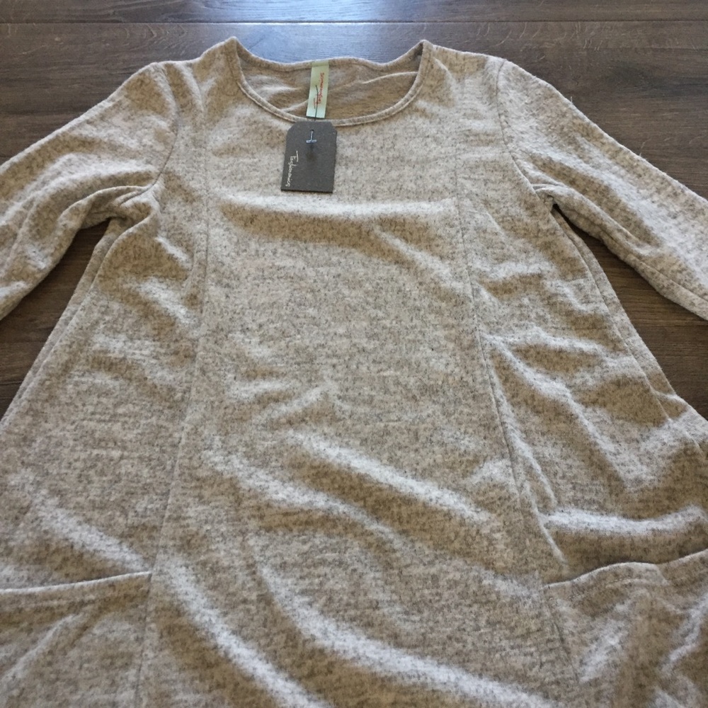 3/4 sleeve brushed knit grey dress w/ pockets! - Picture 5 of 7